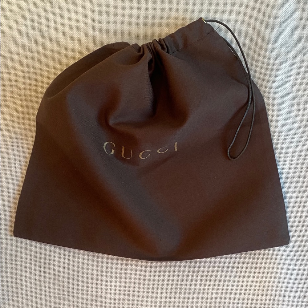 Gucci • Drawstring Dust Bag - Picture 5 of 10